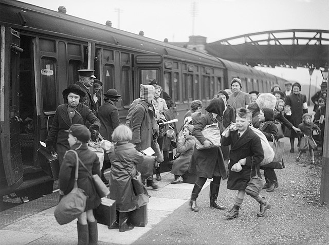 Children evacuated from Bristol during WWII